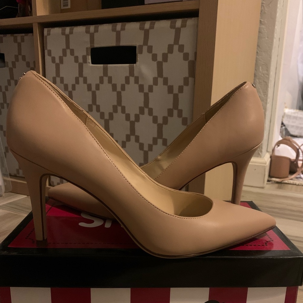 Circus by Sam Edelman Tan Pumps